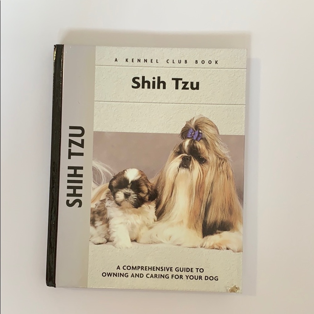 A Kennel Club Book Shih Tzu by Juliette Cunliffe